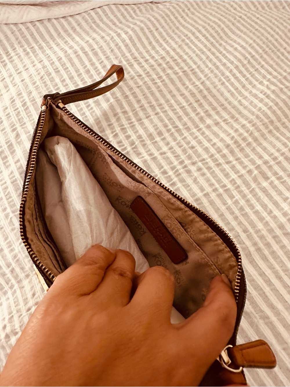 Michael Kors Brown Logo Wristlet Clutch - Picture 4 of 6